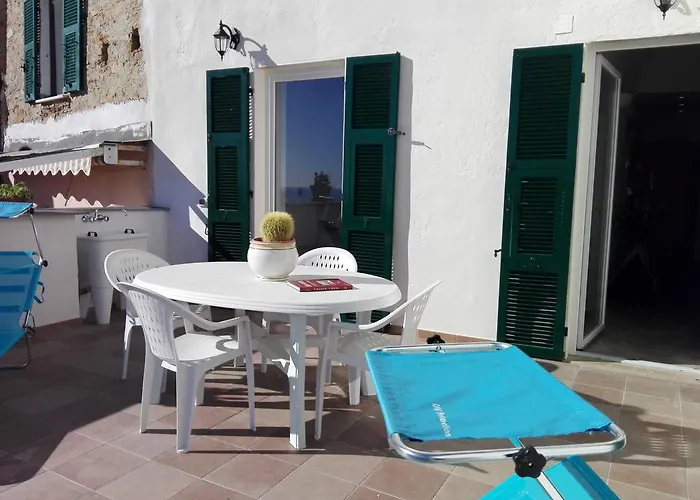 Feriehus Ca Dei Nonni Civezza